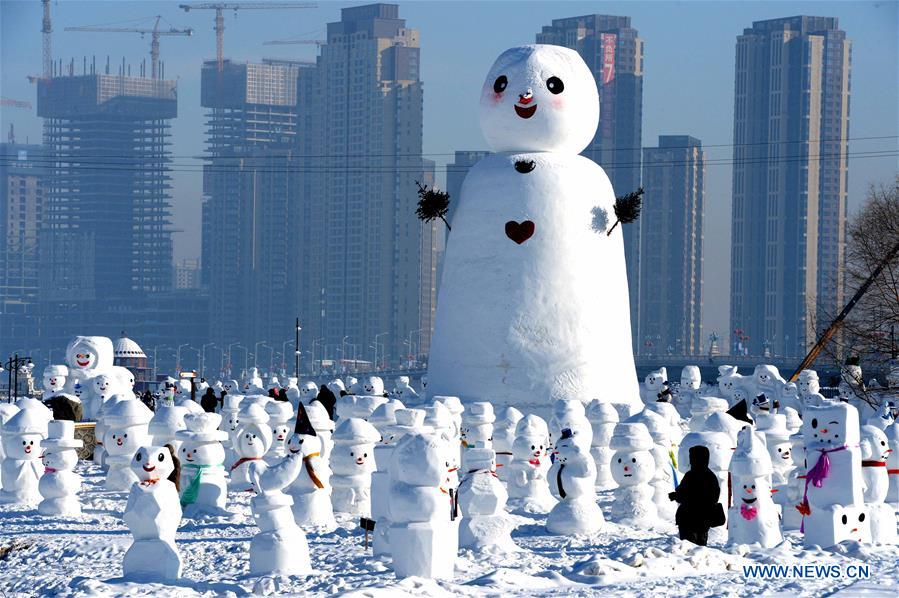 CHINA-HARBIN-SNOWMAN (CN)