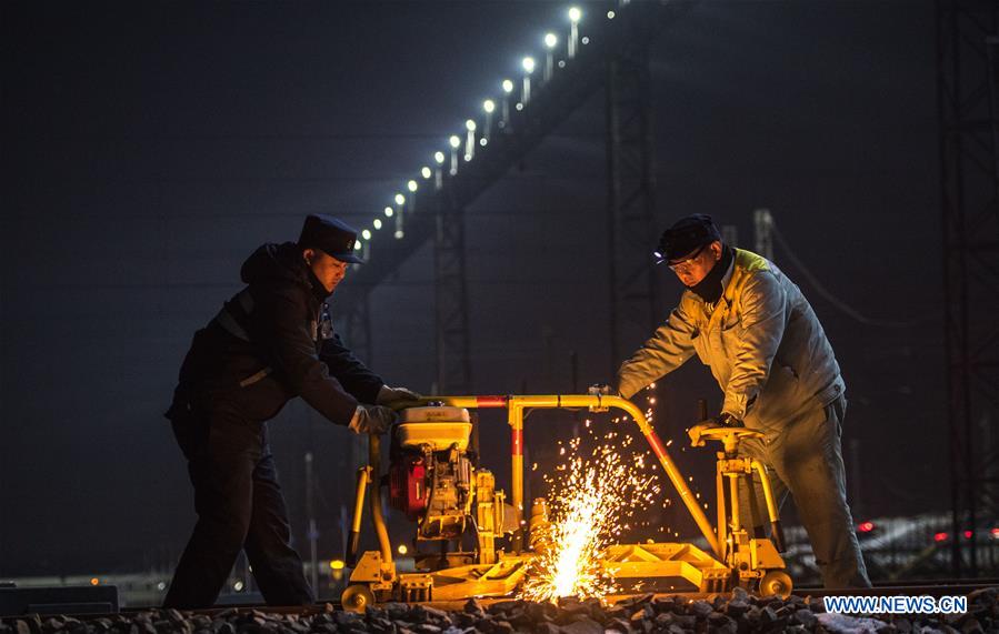 CHINA-SPRING FESTIVAL-TRAVEL RUSH-WORKER(CN)