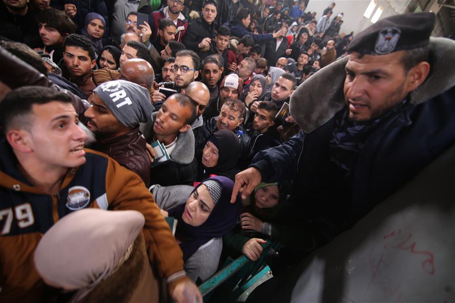 MIDEAST-GAZA-CROSSING-OPEN