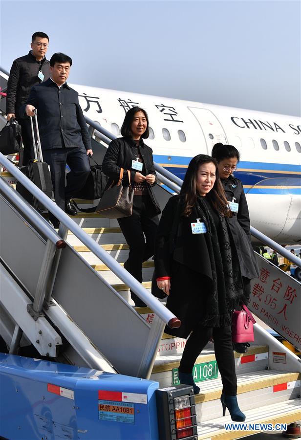 (TWO SESSIONS)CHINA-BEIJING-NPC DEPUTIES-ARRIVAL (CN)