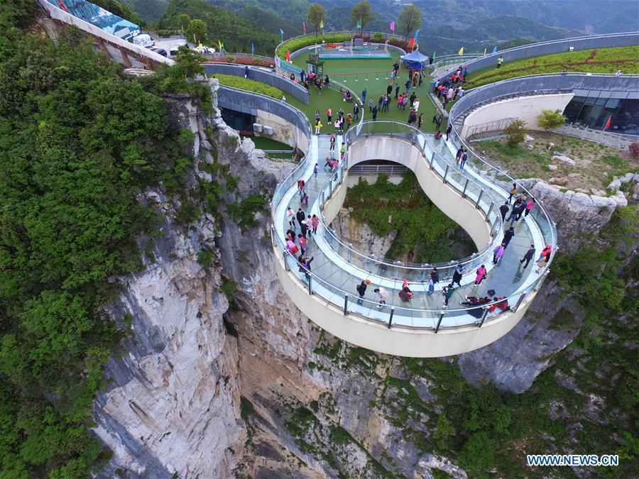 CHINA-CHONGQING-SKYWALK (CN)