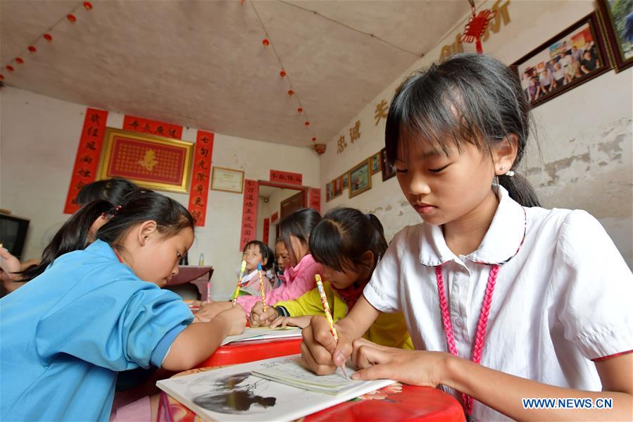 CHINA-JIANGXI-LEFT-BEHIND CHILDREN-ELDER CARE(CN)