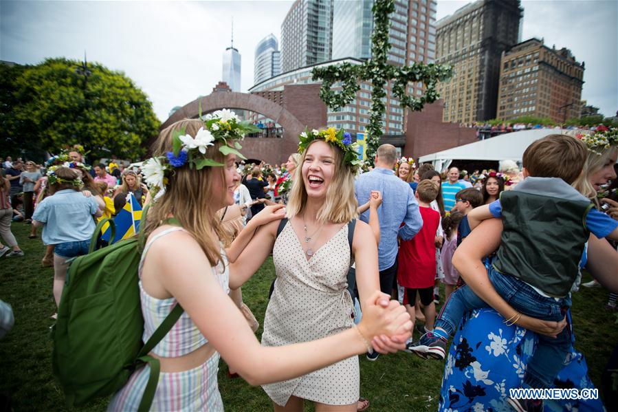 U.S.-NEW YORK-SWEDISH MIDSUMMER FESTIVAL  