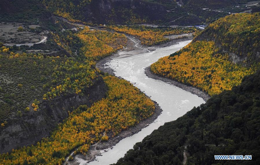 CHINA-TIBET-MENLING-BARRIER LAKE-OVERFLOW (CN)