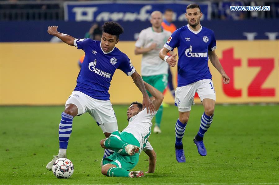 (SP)GERMANY-GELSENKIRCHEN-SOCCER-BUNDESLIGA-SCHALKE 04 VS BREMEN