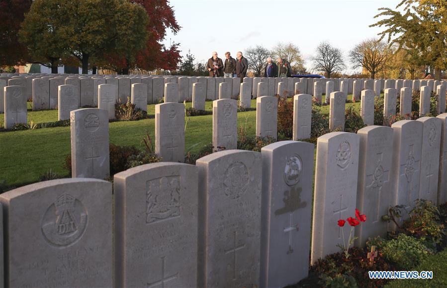 BELGIUM-POPERINGE-LIJSSENTHOEK MILITARY CEMETERY