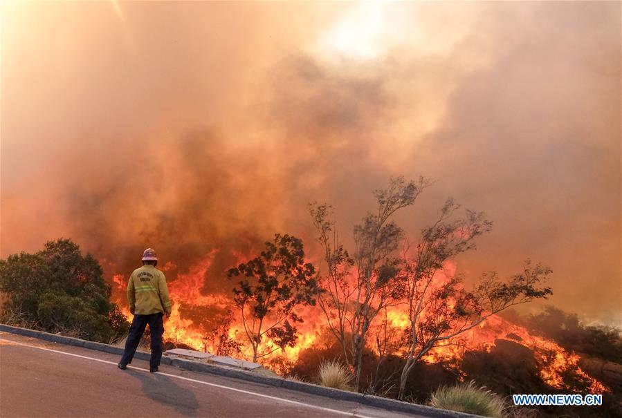 U.S.-SIMI VALLEY-WILDFIRE