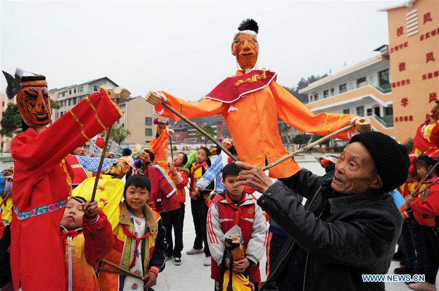 CHINA-GUIZHOU-SHIQIAN-PUPPET SHOW (CN)