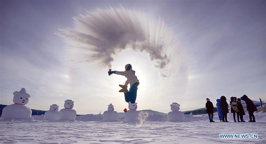 CHINA-HEILONGJIANG-MOHE-POURING WATER INTO ICE (CN)