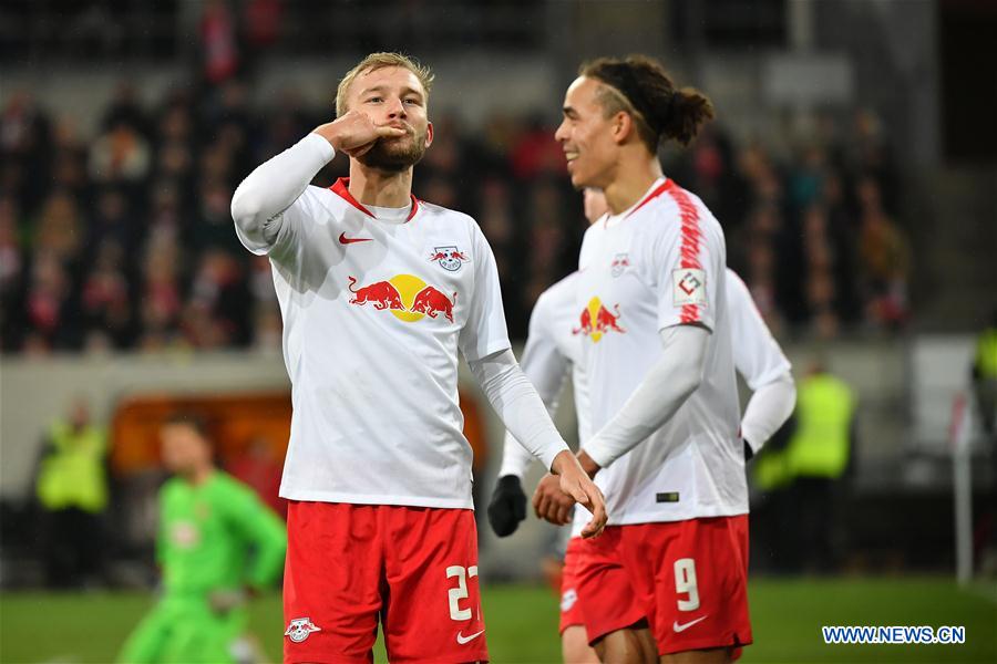 (SP)GERMANY-DUESSELDORF-SOCCER-BUNDESLIGA-DUESSELDORF VS LEIPZIG