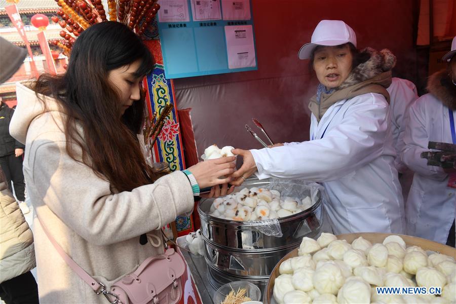 CHINA-BEIJING-SPRING FESTIVAL-TEMPLE FAIR (CN)