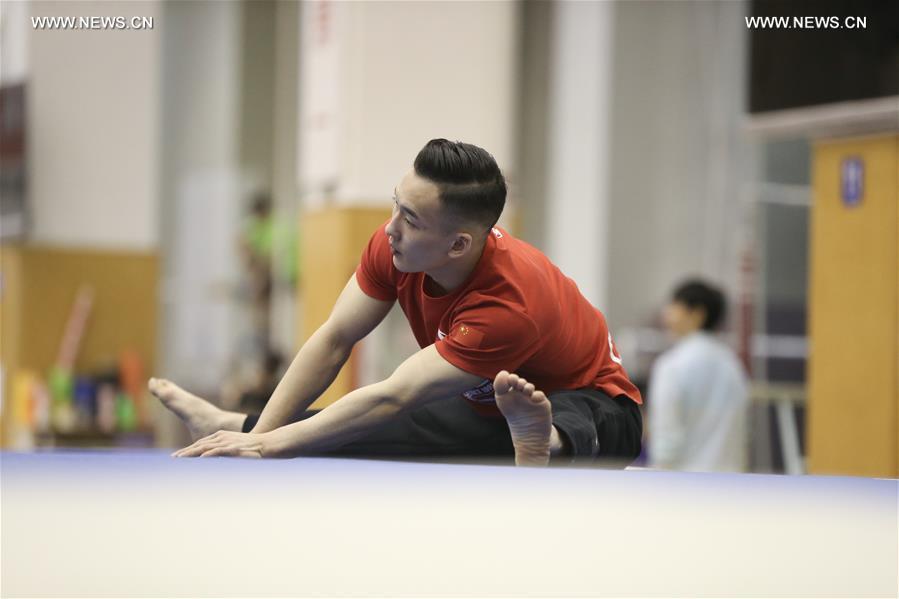 (SP)CHINA-BEIJING-ARTISTIC GYMNASTICS-TRAINING