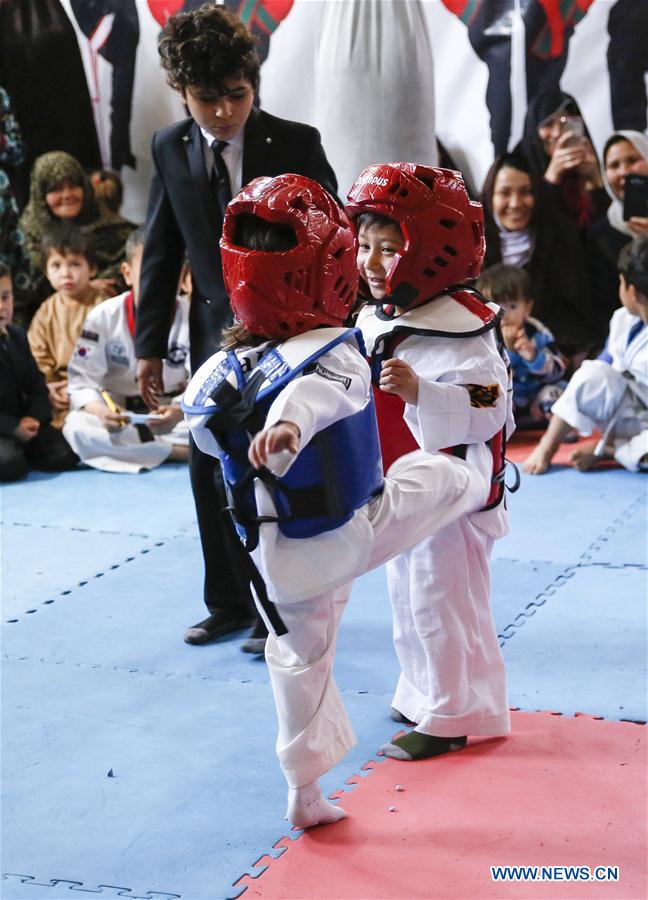 (SP)AFGHANISTAN-HERAT-CHILDREN-TAEKWONDO