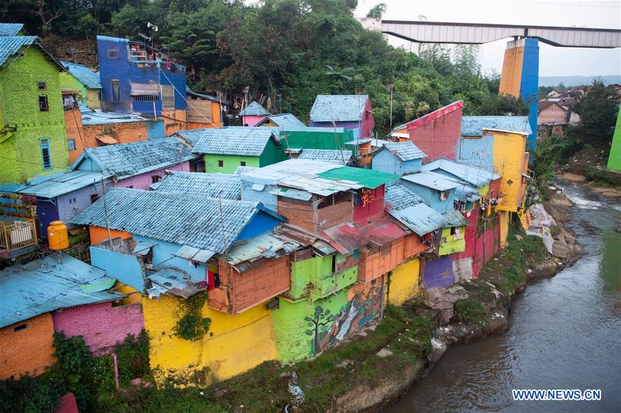 INDONESIA-MALANG-COLOURFUL VILLAGE