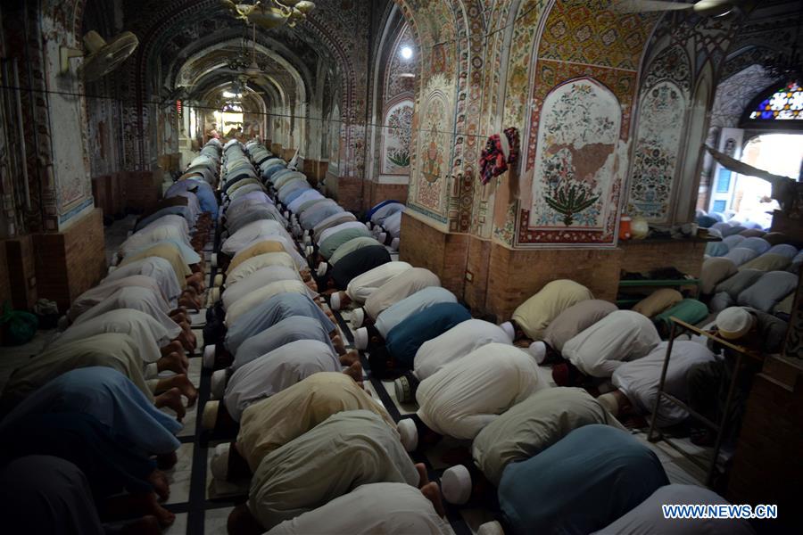 PAKISTAN-PESHAWAR-RAMADAN-LAST FRIDAY PRAYERS