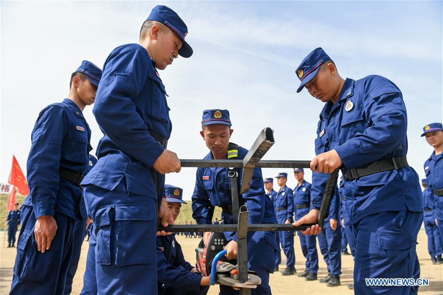 CHINA-HOHHOT-FIREMAN-TRAINING (CN)