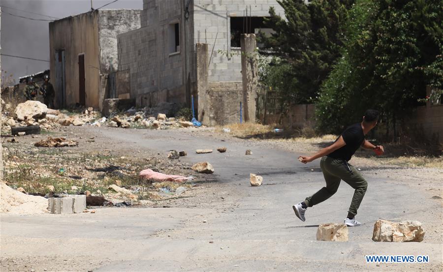 MIDEAST-WEST BANK-NABLUS-CLASHES