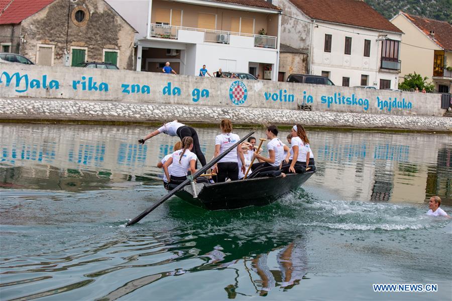 (SP)CROATIA-METKOVIC-WOMEN-SMALL BOAT MARATHON