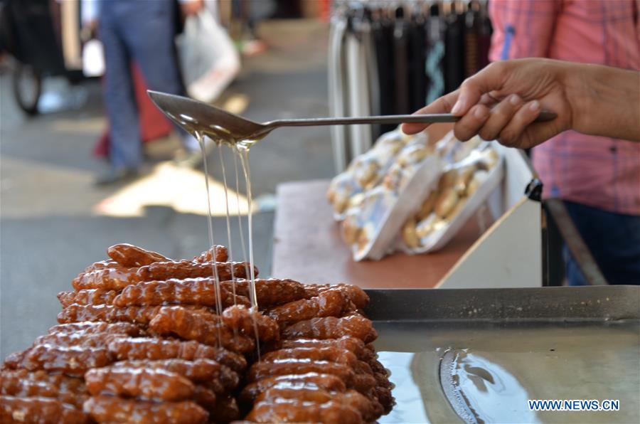 MIDEAST-GAZA-DAILY LIFE-SWEETS