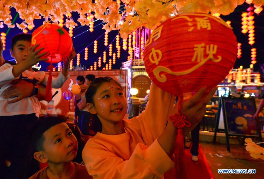 CHINA-HEBEI-MID-AUTUMN FESTIVAL-CELEBRATION (CN)