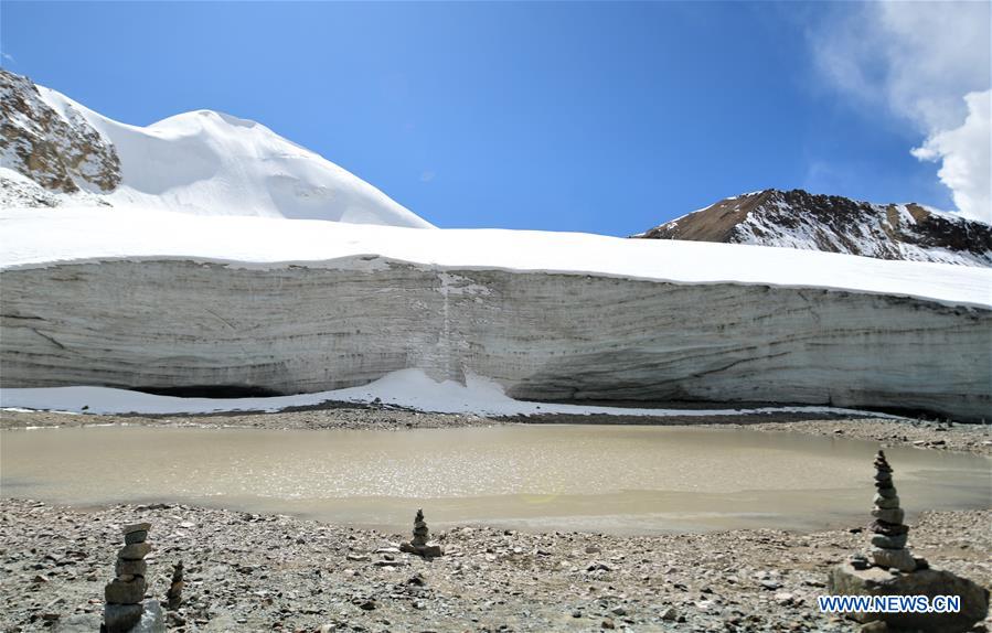 (InTibet) CHINA-TIBET-DAMXUNG-KORCHUNG KANGRI GLACIER (CN)