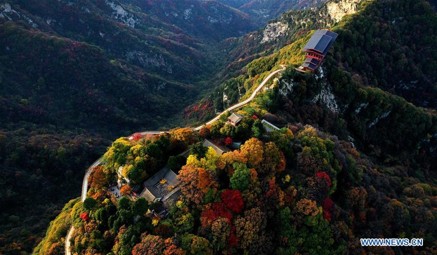 CHINA-SHAANXI-HUAZHOU-SHAOHUA MOUNTAIN-AUTUMN (CN)