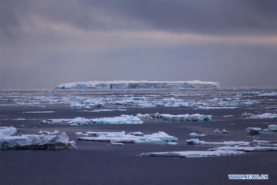 (EyesonSci) CHINA-XUELONG 2-ANTARCTIC RESEARCH EXPEDITION-FLOATING ICE AREA (CN)