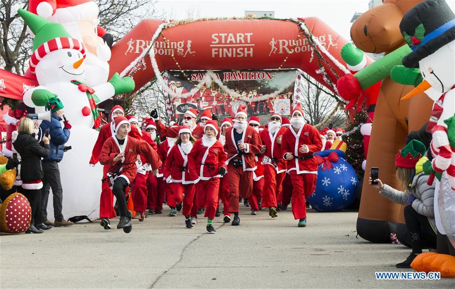 CANADA-HAMILTON-SANTA 5K RUN