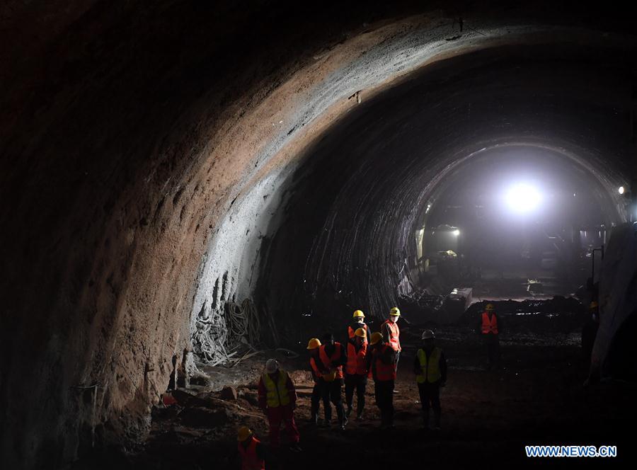 CHINA-NINGXIA-BINZHOU-TUNNEL (CN)