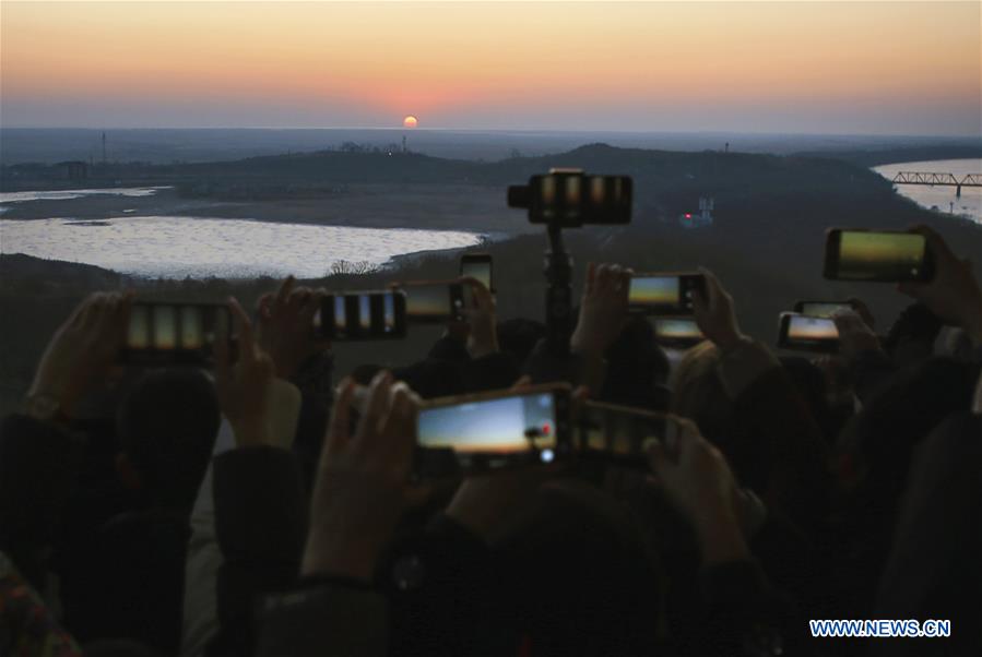 XINHUA PHOTOS OF THE DAY