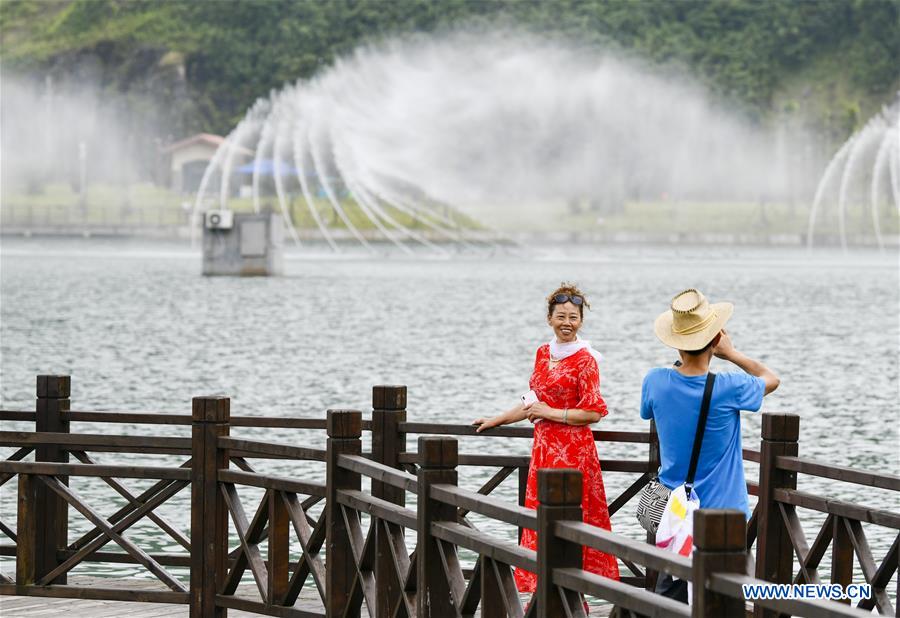 CHINA-CHONGQING-NANTIAN LAKE-SCENERY (CN)