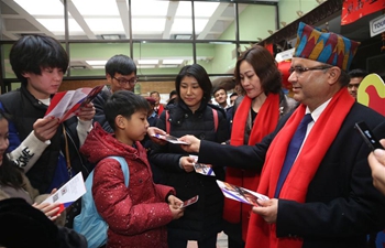 Special Chinese information desk set up in Tribhuvan Int'l Airport in Nepal