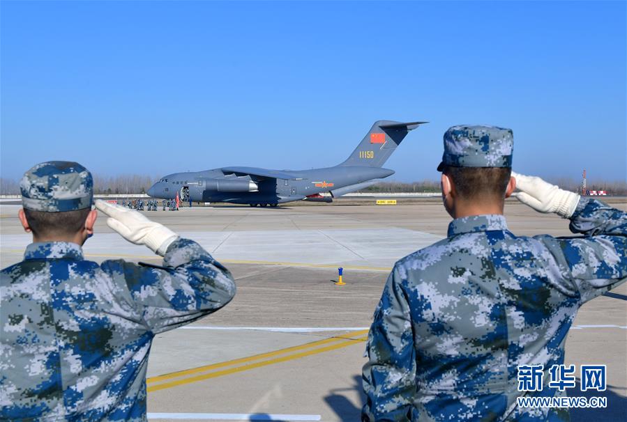 （新華全媒頭條·圖文互動）（10）巡天遙看一千河——武漢天河機場戰(zhàn)“疫”的日日夜夜