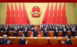 习近平当选国家主席、中央军委主席