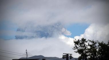 厄瓜多尔科托帕希火山喷发